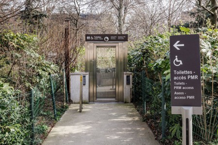 Photo of the restrooms near the east pillar of the Eiffel Tower