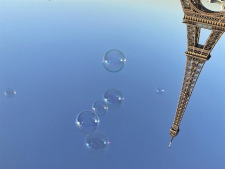 Photo of the Eiffel Tower upside down